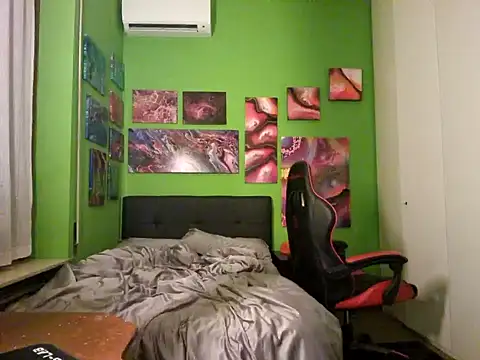 MASTERBULLY online show from October 9, 2025, 10:10 pm
