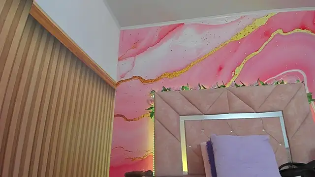 Taylor  cooper online show from April 9, 2026, 6:36 pm