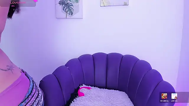 Marian Boobs online show from April 6, 2026, 4:19 pm