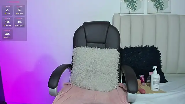 Marian Boobs online show from October 15, 2025, 6:16 pm