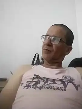 Snapshot of barboza991 chatting on February 8, 2025, 11:24 pm barboza991 online show from February 8, 2025, 11:24 pm