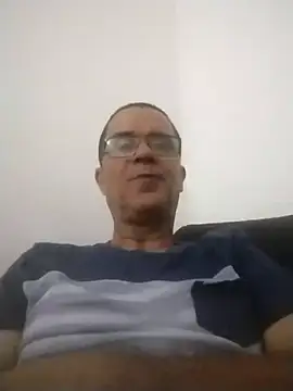 Snapshot of barboza991 chatting on February 15, 2025, 3:17 pm barboza991 online show from February 15, 2025, 3:17 pm
