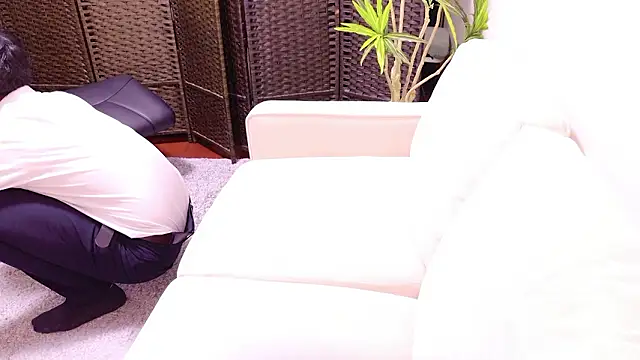 kintaman cum online show from December 1, 2025, 8:04 am