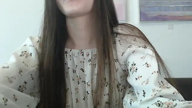 Effi 18 online show from February 16, 2025, 5:04 pm