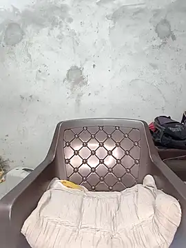 Shanaya Hotty online show from February 19, 2025, 7:48 pm