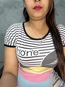 Shanaya Hotty online show from March 12, 2025, 11:43 am