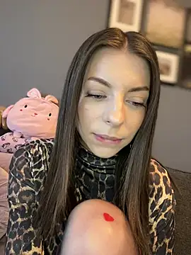 Snapshot of Mia_Ethan chatting on February 21, 2025, 2:48 pm Mia Ethan online show from February 21, 2025, 2:48 pm