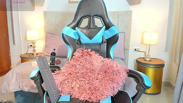 Snapshot of _maria_foxx_ chatting on February 2, 2026, 2:27 pm maria foxx online show from February 2, 2026, 2:27 pm