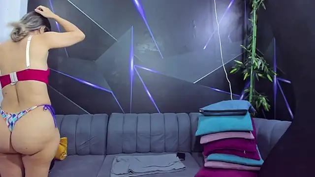 playsgirlhot online show from March 6, 2026, 11:27 am