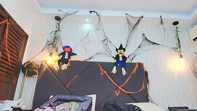 sandy rivas online show from October 18, 2025, 12:07 pm