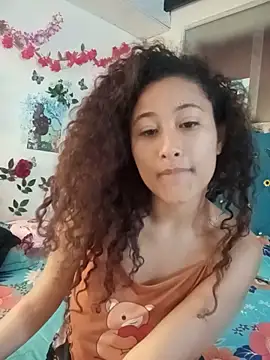 Snapshot of Milkdulce1 chatting on June 15, 2026, 2:50 pm Milkdulce1 online show from June 15, 2026, 2:50 pm