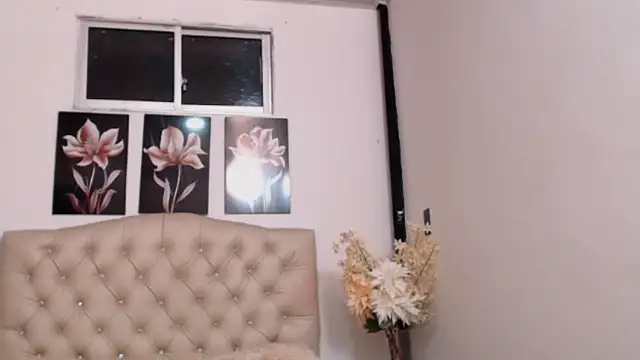 amaranta f00x online show from January 7, 2026, 2:27 am