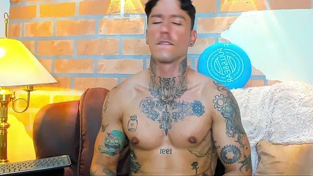 Dylanstonne online show from March 1, 2025, 9:37 pm