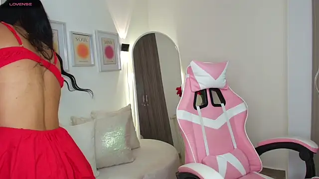 Sultrysusan online show from February 28, 2025, 11:56 pm