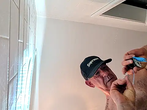 xxxfuckpole online show from November 11, 2025, 6:41 am