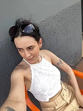 Snapshot of Morguissz chatting on January 8, 2025, 8:18 pm Morguissz online show from January 8, 2025, 8:18 pm