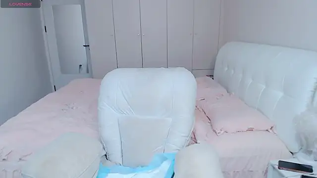 Sexyxiao 520 online show from October 27, 2025, 11:27 pm