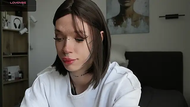 Dasha M online show from May 10, 2026, 11:58 am