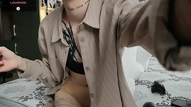 Dasha M online show from May 20, 2026, 12:24 pm