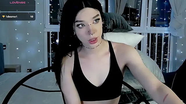 Dasha M online show from January 13, 2026, 4:22 pm