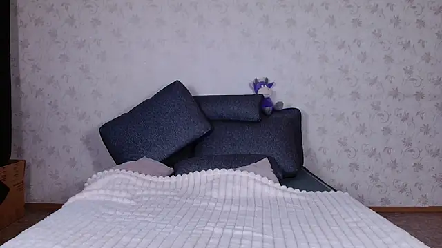 Snapshot of bellaa_love_ chatting on June 24, 2026, 12:20 am bellaa love online show from June 24, 2026, 12:20 am
