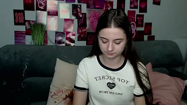 MilanaRoza online show from September 13, 2025, 4:51 pm