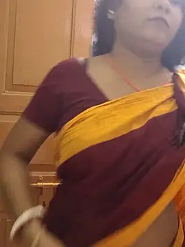 Snapshot of yoursweety09 chatting on November 8, 2025, 8:18 am yoursweety09 online show from November 8, 2025, 8:18 am