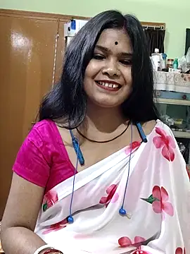 yoursweety09 online show from April 15, 2026, 1:59 pm