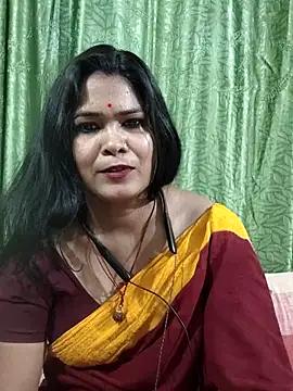 yoursweety09 online show from February 16, 2026, 7:29 am