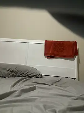 cumwatch3376 online show from December 26, 2024, 1:40 am