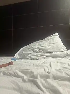 cumwatch3376 online show from January 28, 2025, 5:11 am