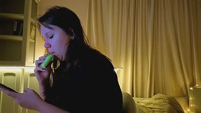 Snapshot of Alisia_Mars chatting on February 6, 2026, 5:14 am Alisia Mars online show from February 6, 2026, 5:14 am