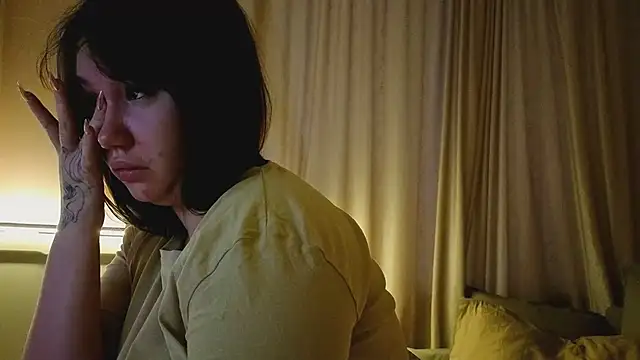 Snapshot of Alisia_Mars chatting on February 15, 2026, 5:19 am Alisia Mars online show from February 15, 2026, 5:19 am