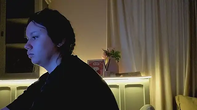 Snapshot of Alisia_Mars chatting on February 19, 2026, 5:15 am Alisia Mars online show from February 19, 2026, 5:15 am