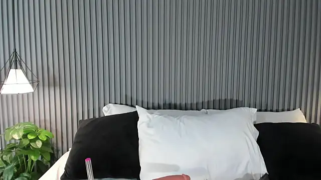 JessicaMilan online show from December 20, 2025, 10:45 pm