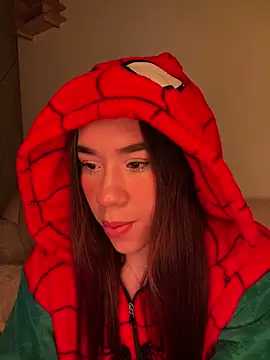 Im Valen Cute online show from May 19, 2026, 3:13 am