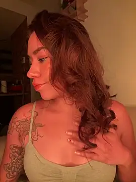 Im Valen Cute online show from April 23, 2026, 3:35 am