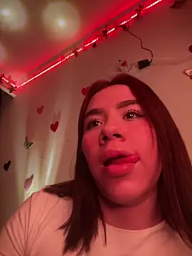 Snapshot of Im_Valen_Cute chatting on March 21, 2025, 2:18 am Im Valen Cute online show from March 21, 2025, 2:18 am