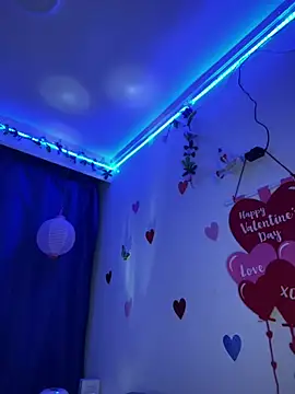 Snapshot of Im_Valen_Cute chatting on February 12, 2025, 11:30 pm Im Valen Cute online show from February 12, 2025, 11:30 pm