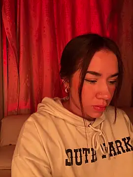 Im Valen Cute online show from April 11, 2026, 3:58 am