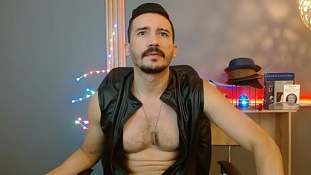 Snapshot of Reiko_85_ chatting on February 27, 2026, 2:28 pm Reiko 85 online show from February 27, 2026, 2:28 pm