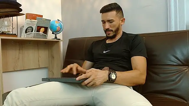 Reiko 85  online show from March 12, 2025, 10:28 pm