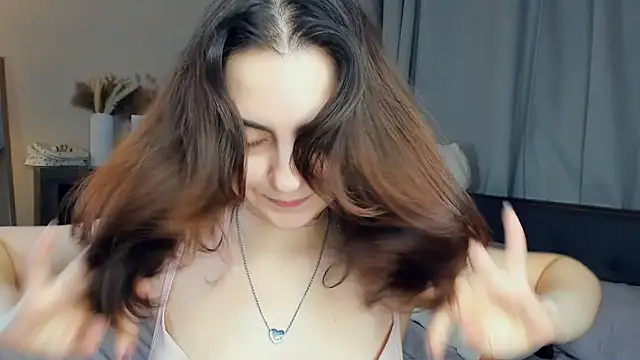 Snapshot of DracosMoon chatting on November 11, 2025, 7:03 am DracosMoon online show from November 11, 2025, 7:03 am