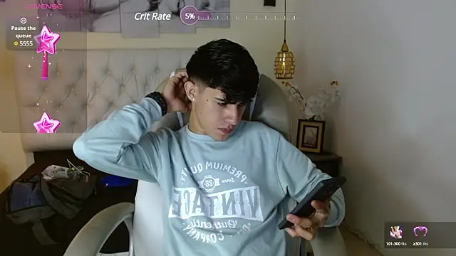 Snapshot of Dyla_n18 chatting on March 9, 2025, 7:48 pm Dyla n18 online show from March 9, 2025, 7:48 pm