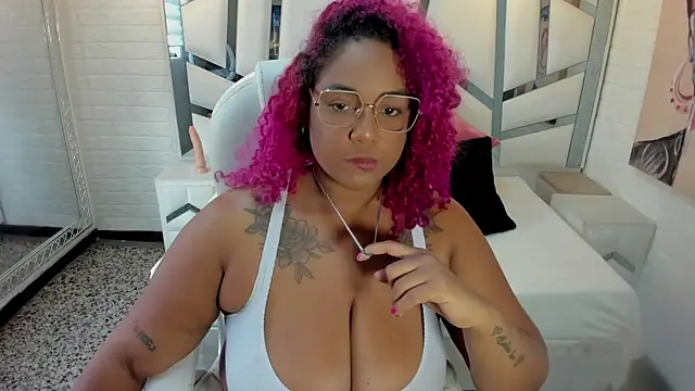 Snapshot of Just_Gissellex chatting on May 22, 2026, 1:31 pm Just Gissellex online show from May 22, 2026, 1:31 pm