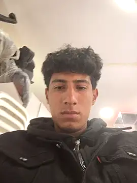 alexander32r online show from December 4, 2025, 4:17 pm