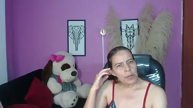 Milf karlye online show from October 12, 2025, 2:35 am