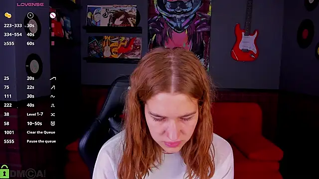 Jennifer Wadee online show from April 14, 2026, 11:10 pm