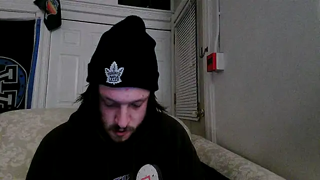 Snapshot of Marksoyer chatting on February 25, 2025, 7:20 am Marksoyer online show from February 25, 2025, 7:20 am