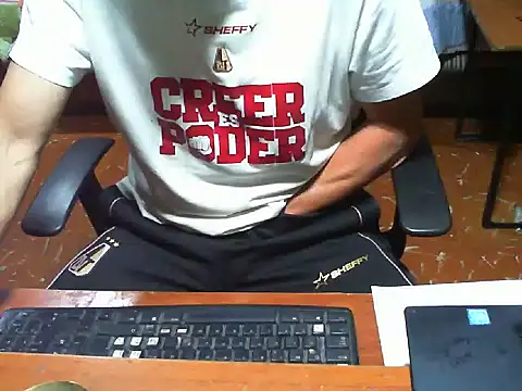 Roberto3102 online show from December 20, 2025, 1:58 pm